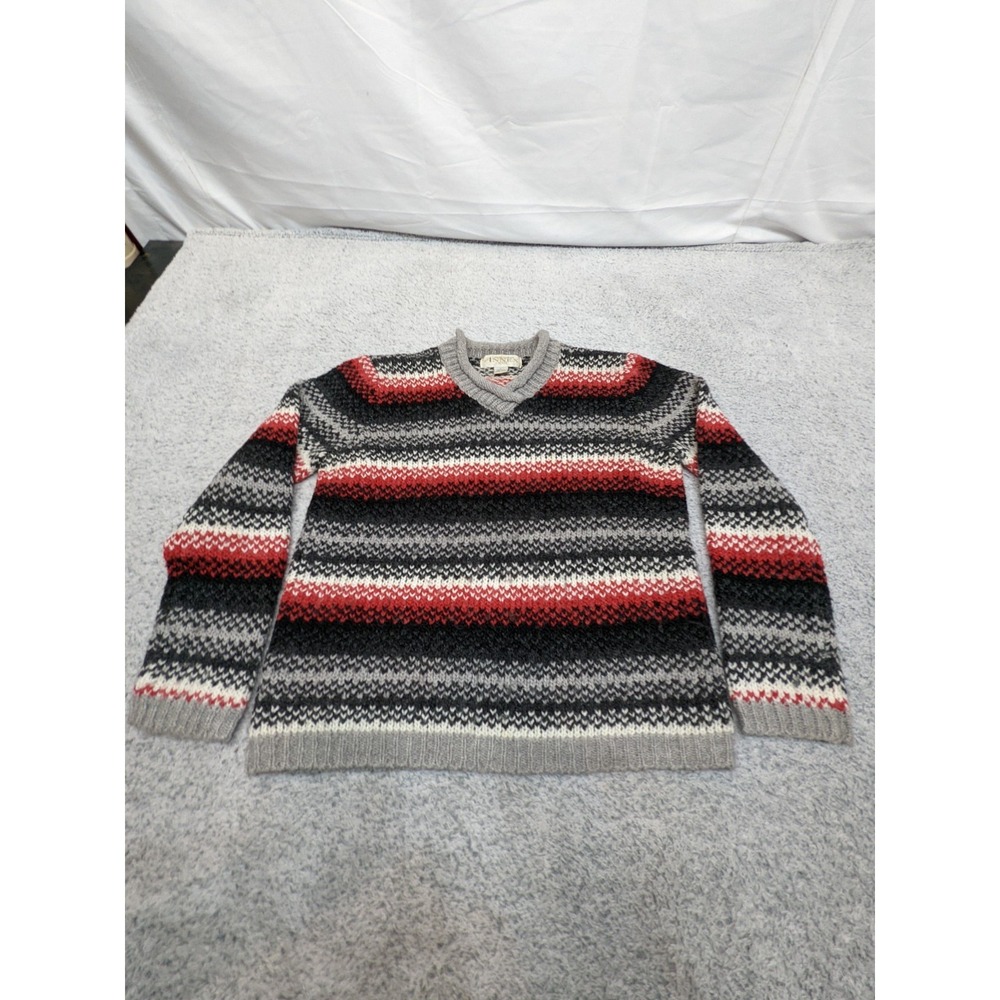 Casual Corner Annex Wool Blend Sweater Made in Hong Kong Womens Petite C=36 L=22